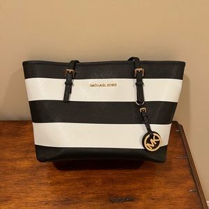 Black & White Michael Kors Purse